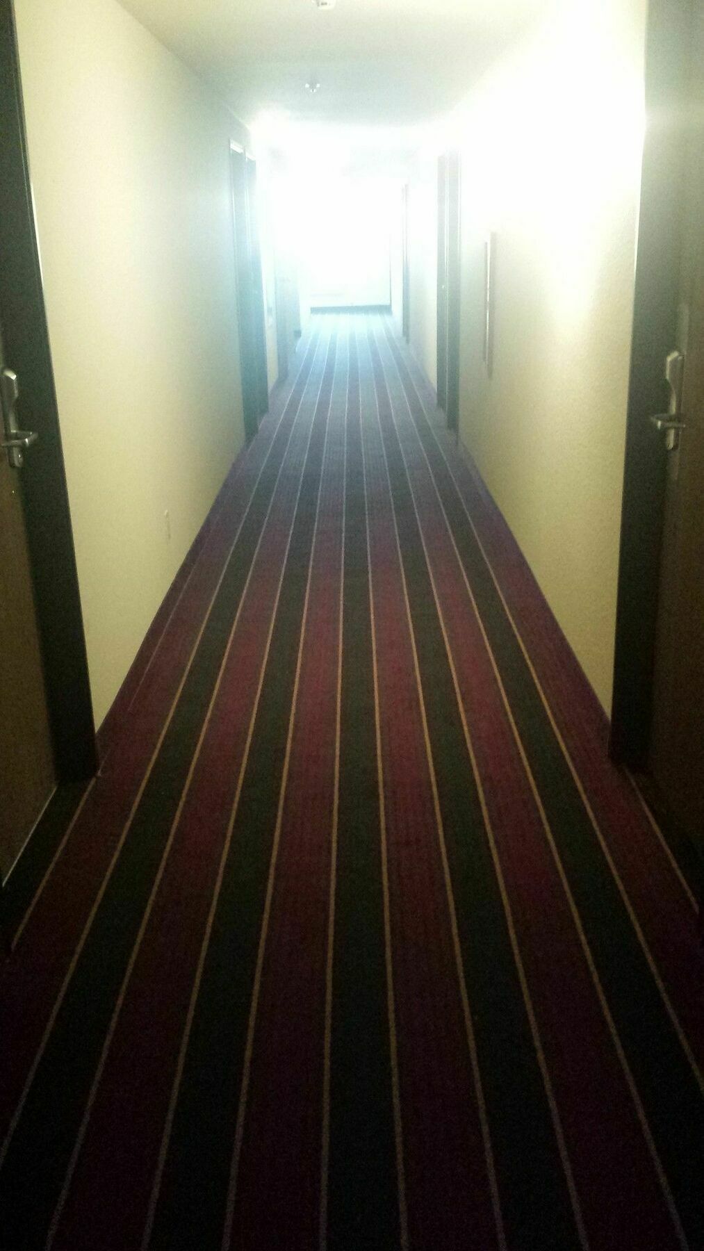 Super 8 By Wyndham Redding Hotell Eksteriør bilde